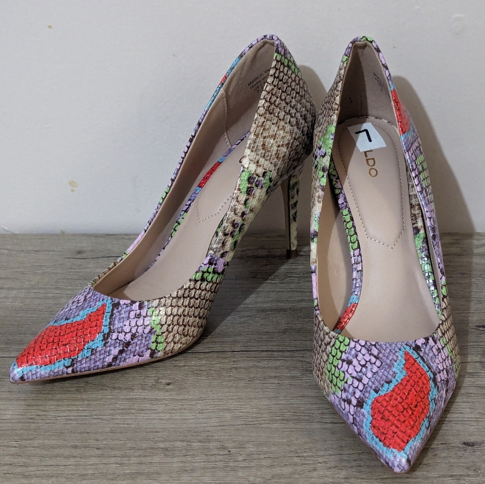Aldo Snake Skin Colourful Heels Pumps Size 7 EUC Grownish TV Series Shoes